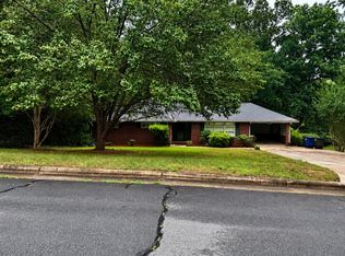 3941 Pomeroy Dr, Winston Salem, NC 27105