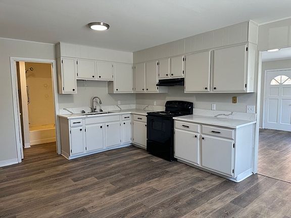 5th image of 113 Market St #111