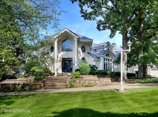 45 Brookside Dr, Lemont, IL 60439