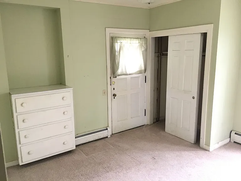 637 E Gorham St — Photo 13