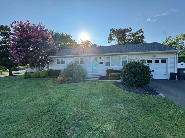 234 Sharon Dr