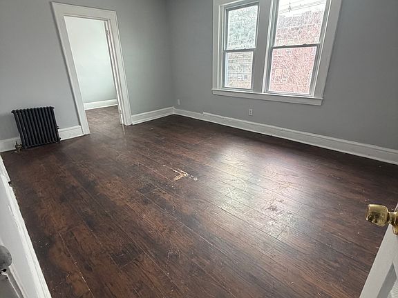 3rd image of 1026 Chandler Ave Floor 2