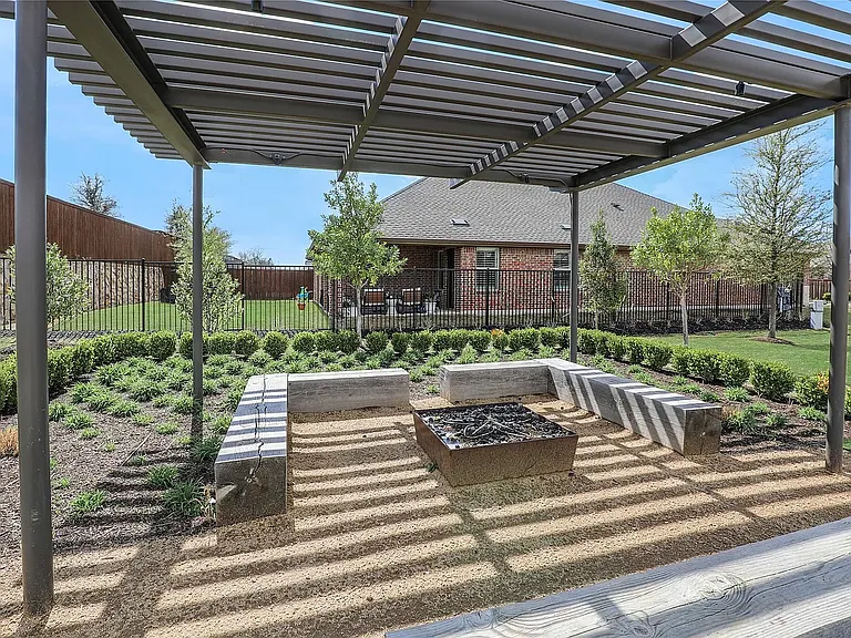 3212 Macaw Rd — Photo 16
