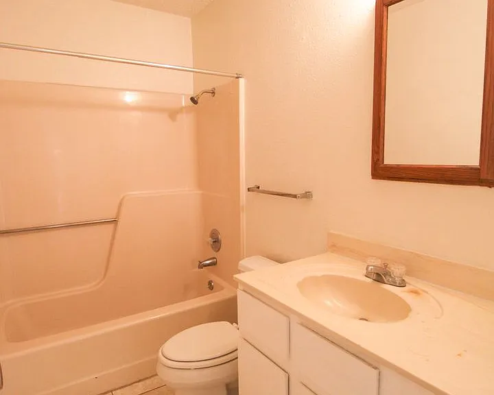 6214 Ridge Glade St — Photo 13