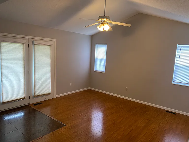 718 Christy Ln — Photo 8