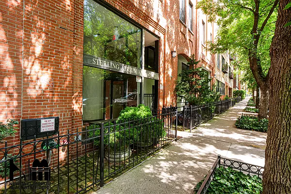 Sold by NMRE | media 15
