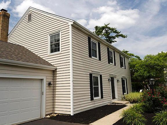 2nd image of 290 Beckley Ln