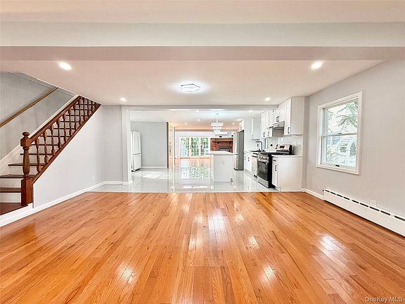 2nd image of 20 Baylis Place