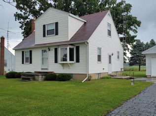 5350 Bluebush Rd, Monroe, MI 48162