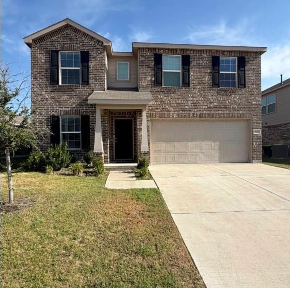 4 bed, 2358 sqft, $2,600 — Photo 1
