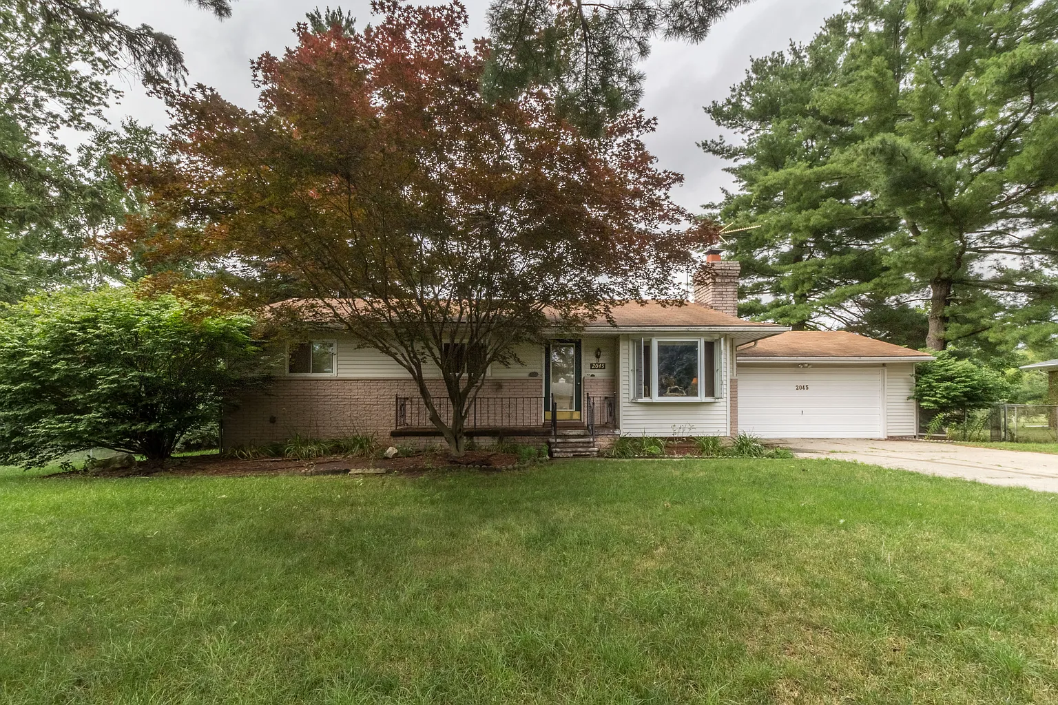 2045 Joy Rd photo 1