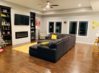 1295 Bellgrade Ave, Loogootee, IN