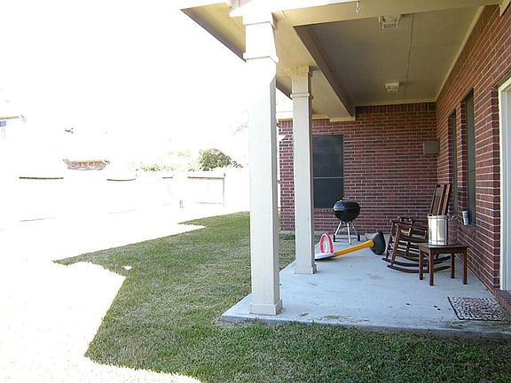 2nd image of 14411 Castle Cove Ln