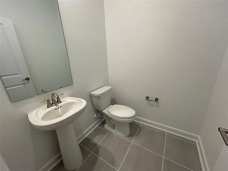 3008 Ella Way — Photo 22
