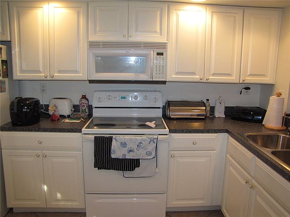 3rd image of 9490 S Ocean Dr APT 114