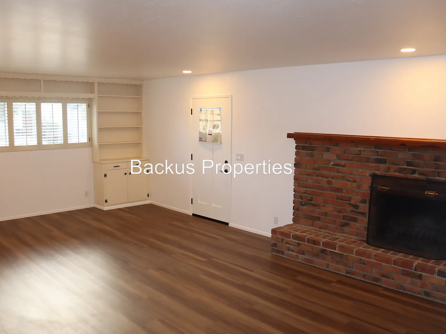 3 bed, 1860 sqft, $3,550 — Photo 3
