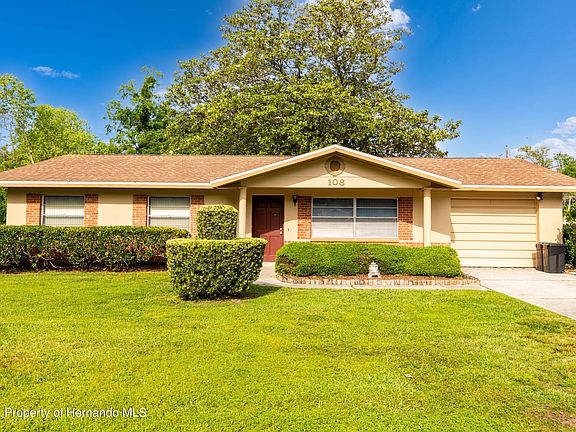 2nd image of 108 Dogwood Dr