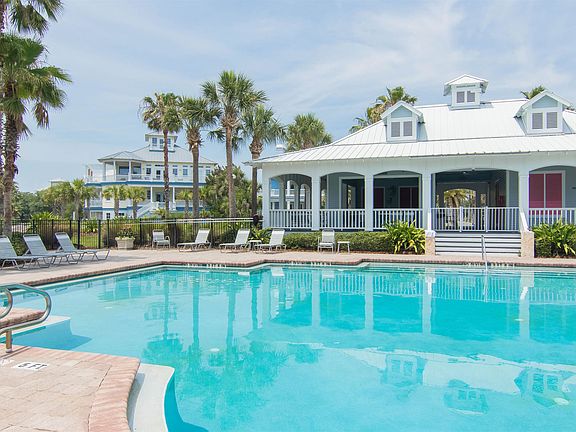 5th image of 836 Ocean Palm Way