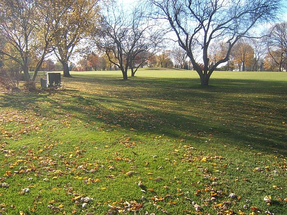 Golf course fairway views & setting