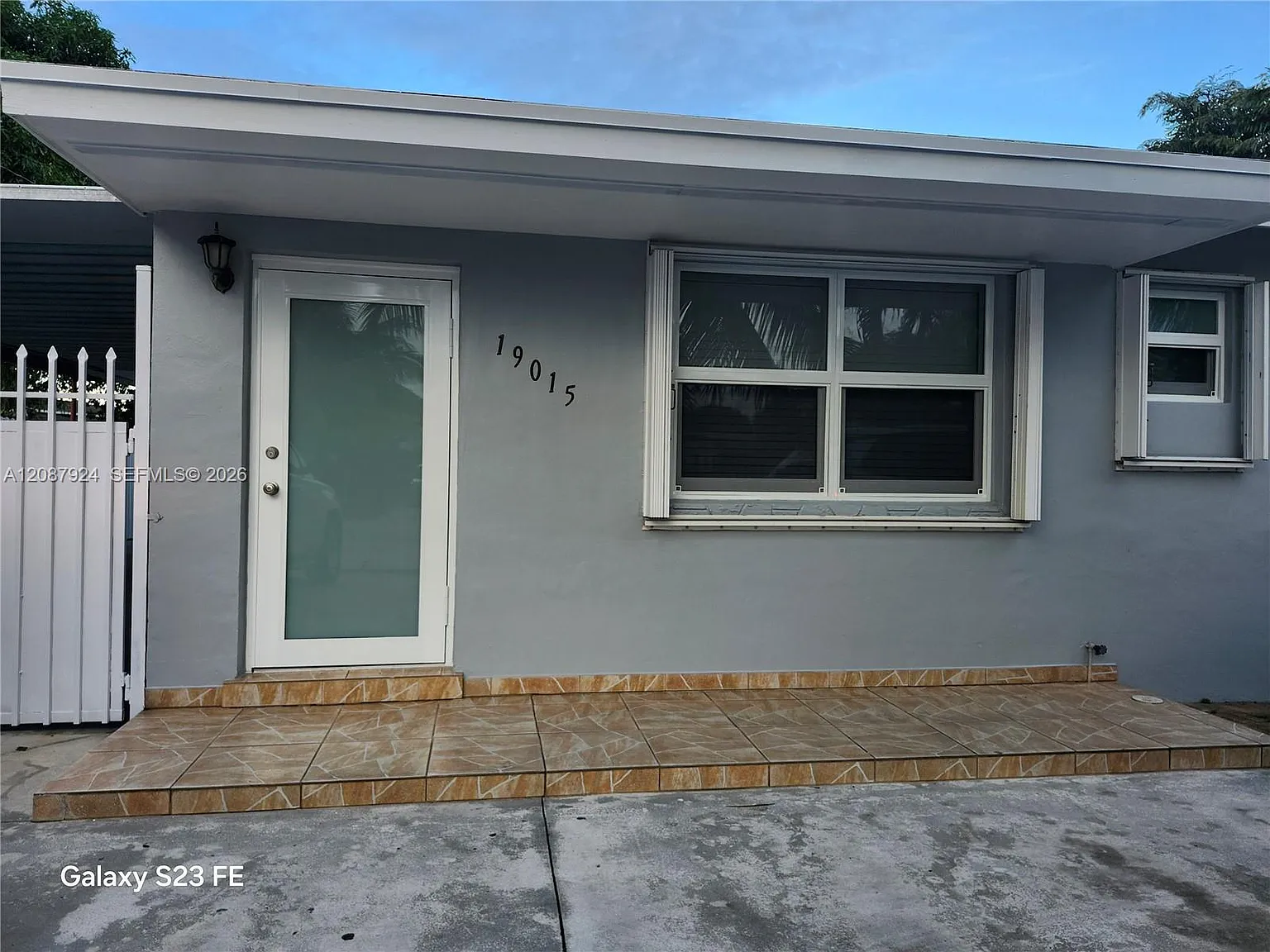 Realsite Est Sec 4 — Photo 1