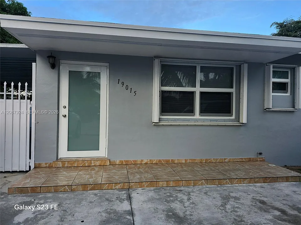 19015 NW 44th Ct