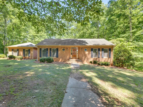 370 River Cove Rd, Social Circle, GA 30025