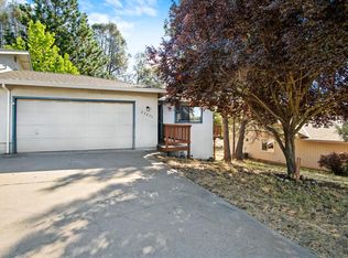 23275 Lone Pine Dr, Auburn, CA 95602