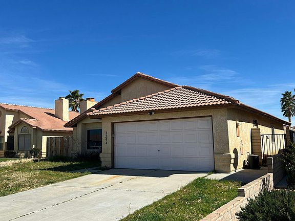 2nd image of 3244 Voyager St