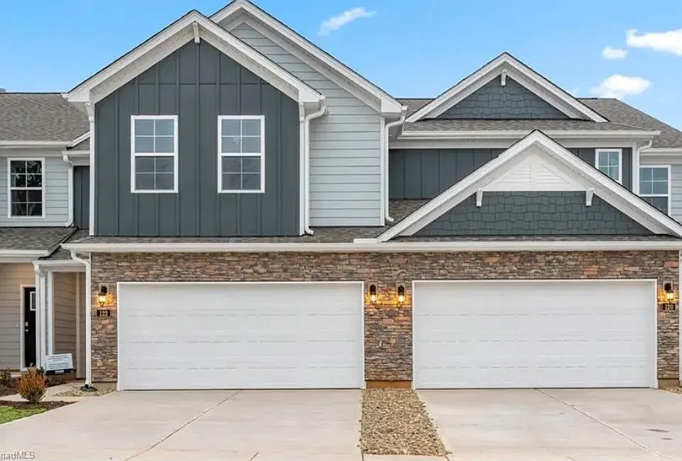 148 Briarwood Ln