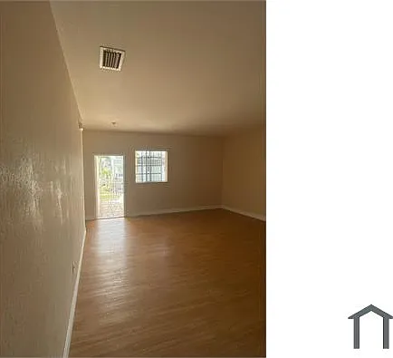 2711 NE 4th St #203 — Photo 6