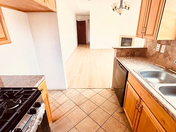 4th image of 303 W Verdugo Ave APT 206