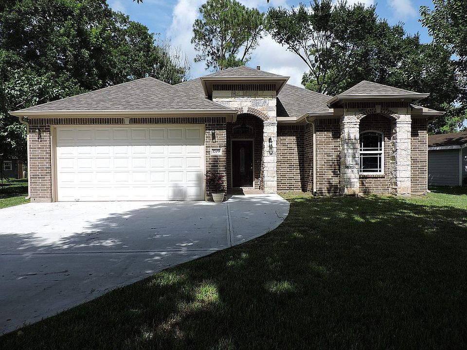 1st image of 1709 W Houston Dr