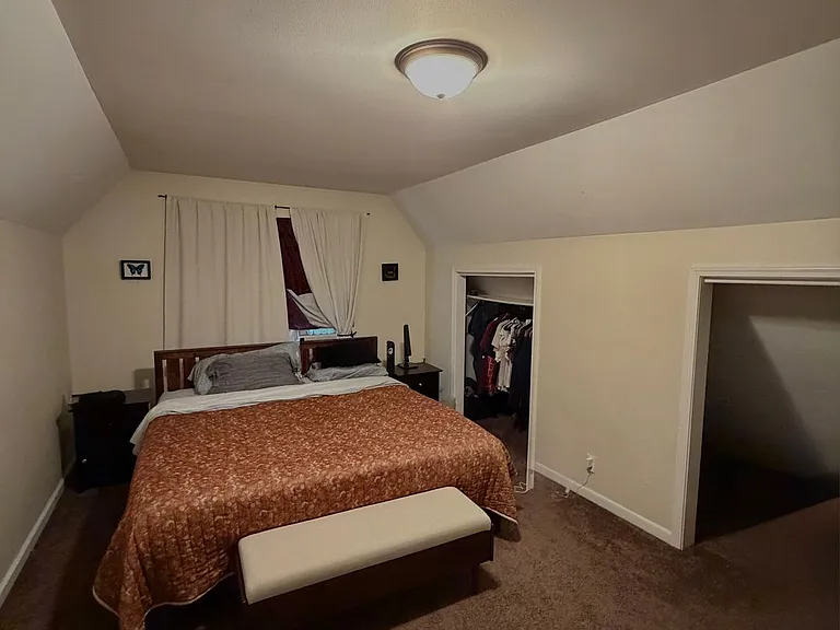 1627A E Belleview Pl — Photo 4