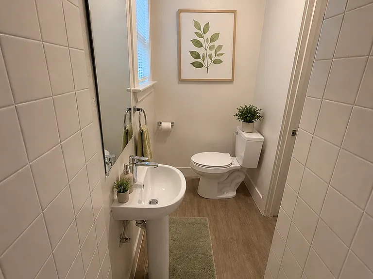1126 Oakdale St #2 — Photo 5
