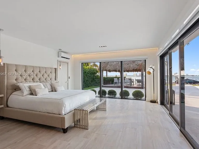7972 Biscayne Point Cir — Photo 20