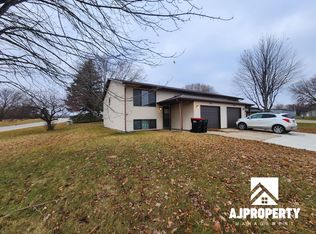 1515 E Cedar Cir, Brandon, SD 57005
