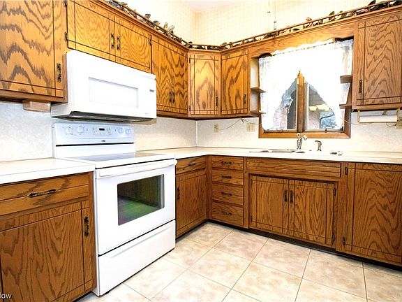 4th image of 1422 Ramblewood Dr
