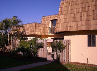 602 Waterview Dr, Palm Springs, FL 33461