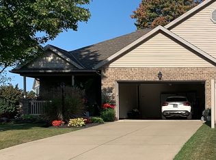 926 Red Oak Trl, Lexington, OH 44904