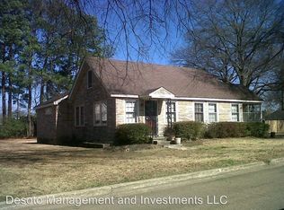 9464 Stuart St, Olive Branch, MS 38654