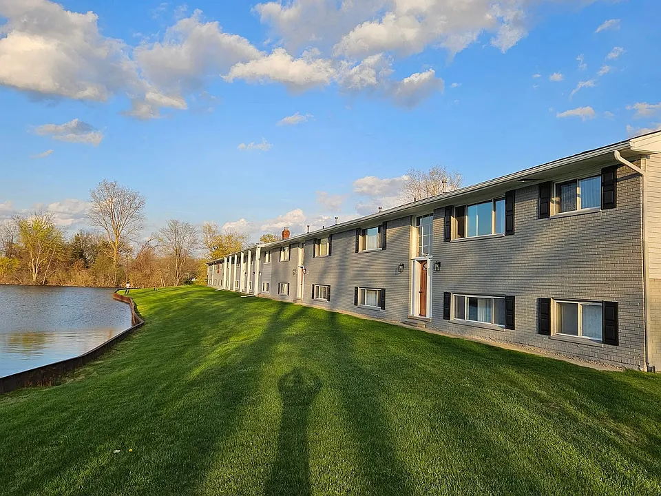 Lakeview Apartments