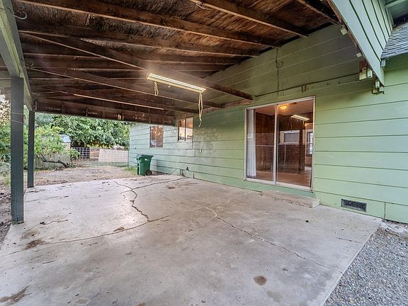 4th image of 321 N Sacramento St