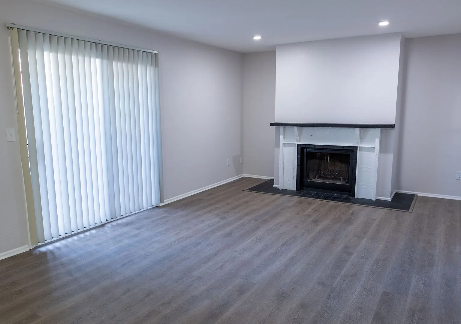 College Hill Flats — Photo 2