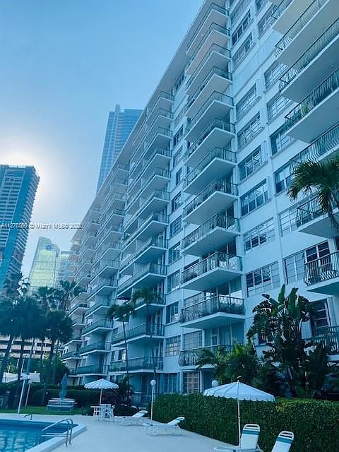 1st image of 1408 Brickell Bay Dr APT 916
