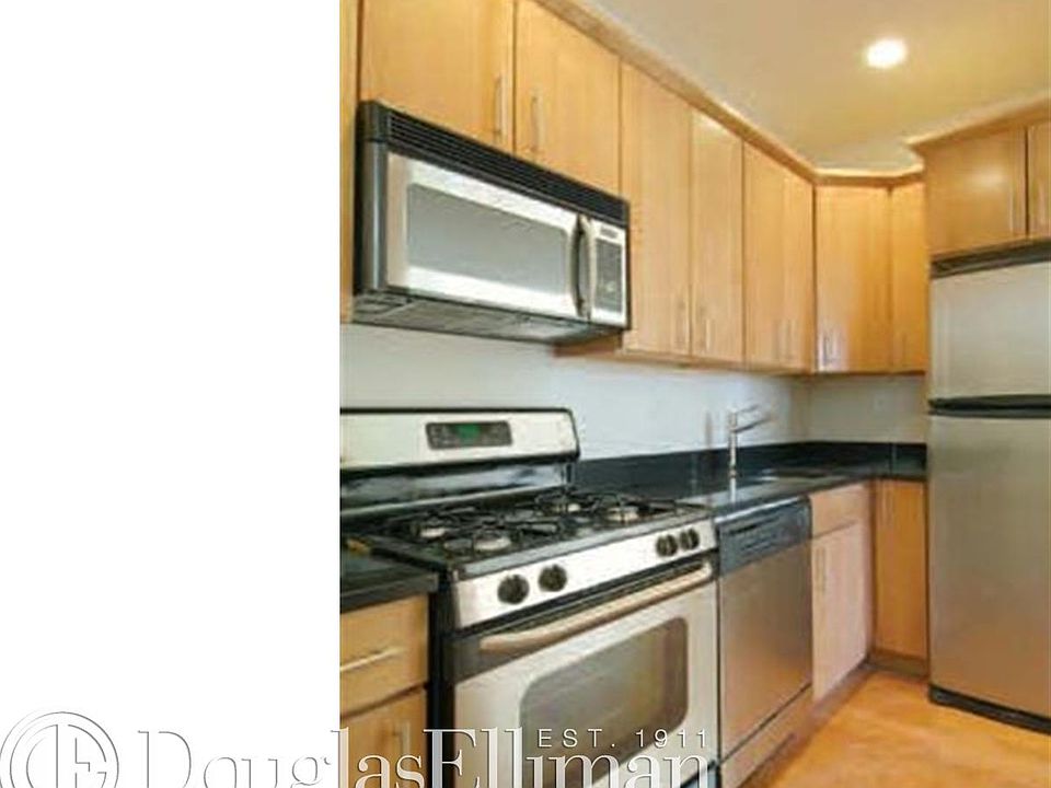 1st image of 11 Irving Pl APT 3R