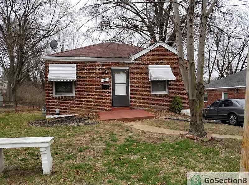 1st image of 8827 Blewett Ave