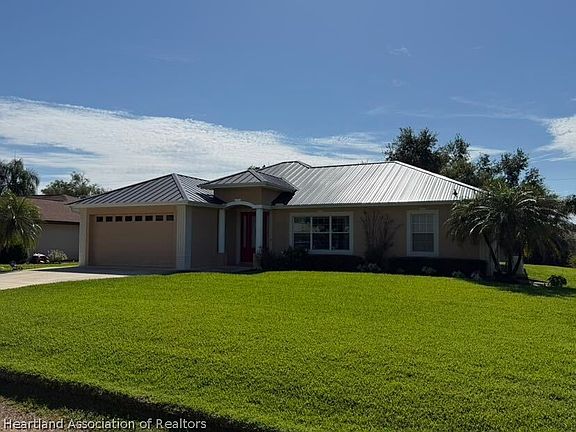 2nd image of 4302 Lake Haven Blvd