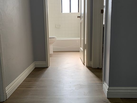 4th image of 15721 Brighton Ave APT D
