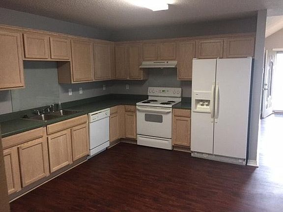 4th image of 13367 Lehmann Ct