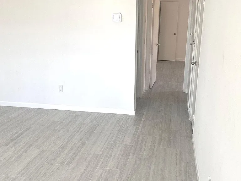 13967 Julian Dr — Photo 4
